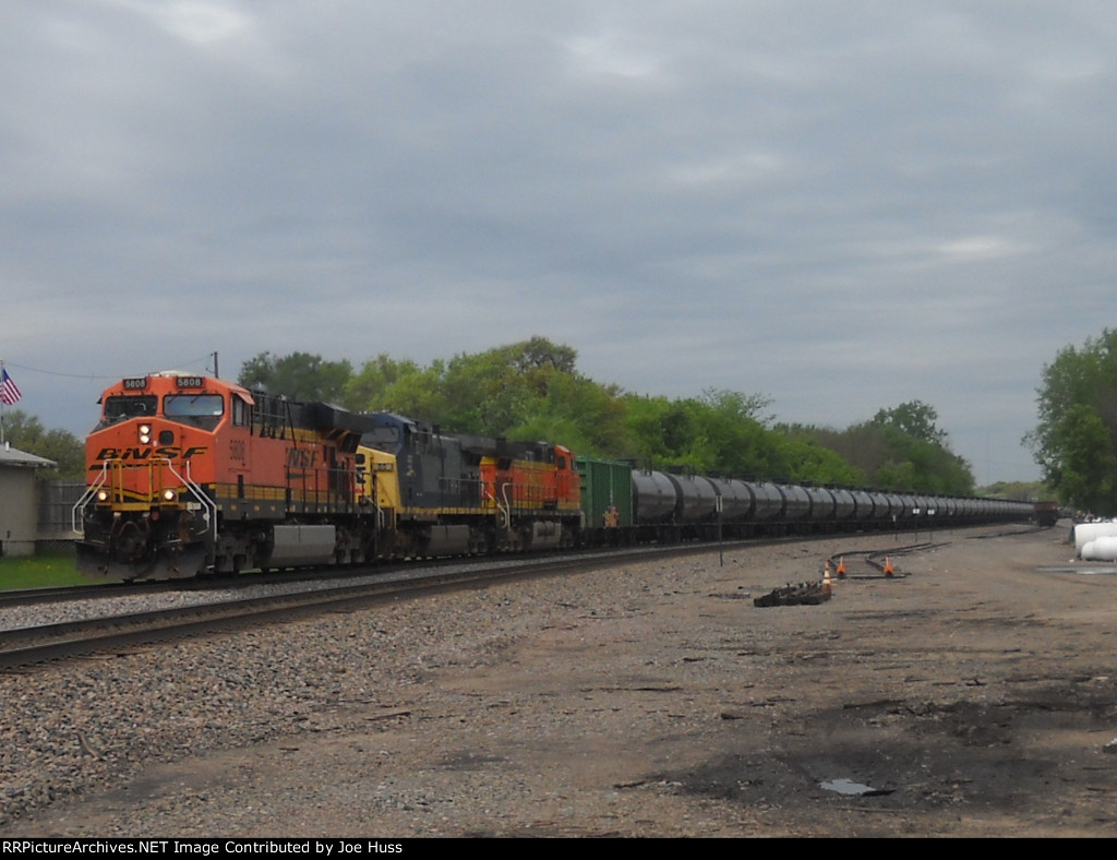 BNSF 5808 East